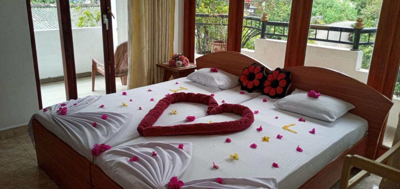 Kandy Ivy Banks Holiday Resort מראה חיצוני תמונה